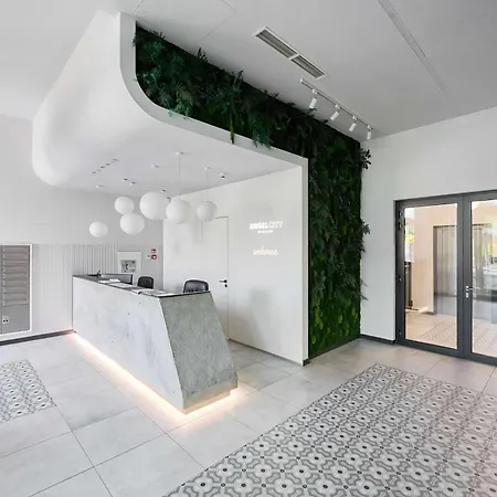 Bright With And Fitness In By Renters * Vratislav