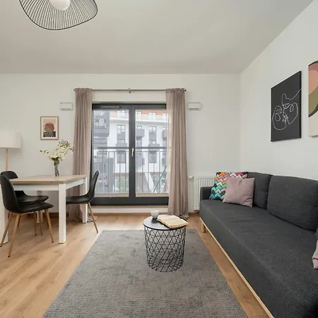 Bright With And Fitness In By Renters Apartmán *
