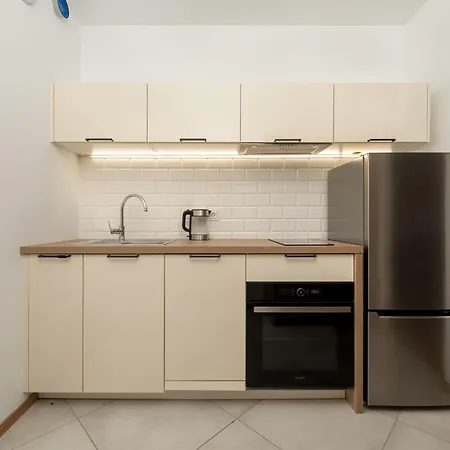 Bright With And Fitness In By Renters Apartmán Vratislav